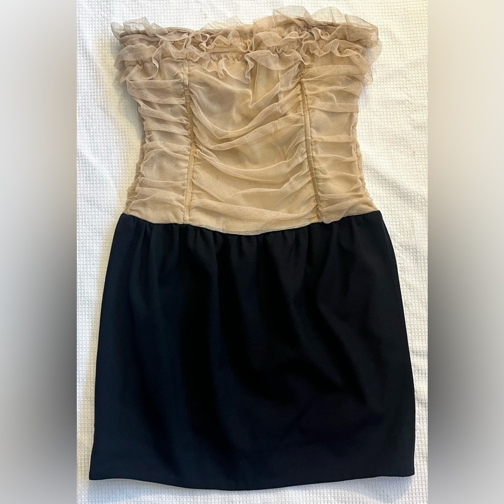 Elizabeth and James Elegant Black and Tan Strapless Wool Lace Mini Dress Size 6